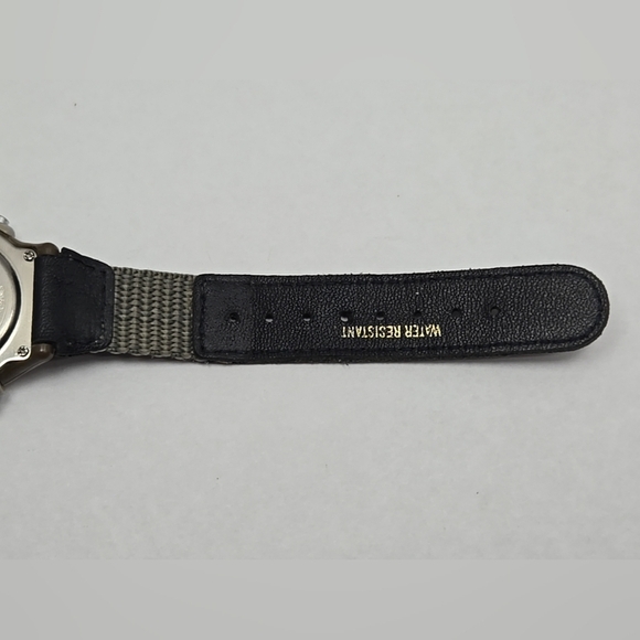 Womens Vintage 1999 Timex Expedition 35mm Digital Watch Khaki Green New Battery - Picture 10 of 12